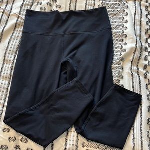 Fabletics 7/8th Length Powerhold Legging Size Xl